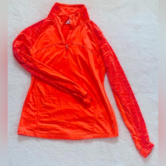 Athletic long sleeve - Picture 1 of 3